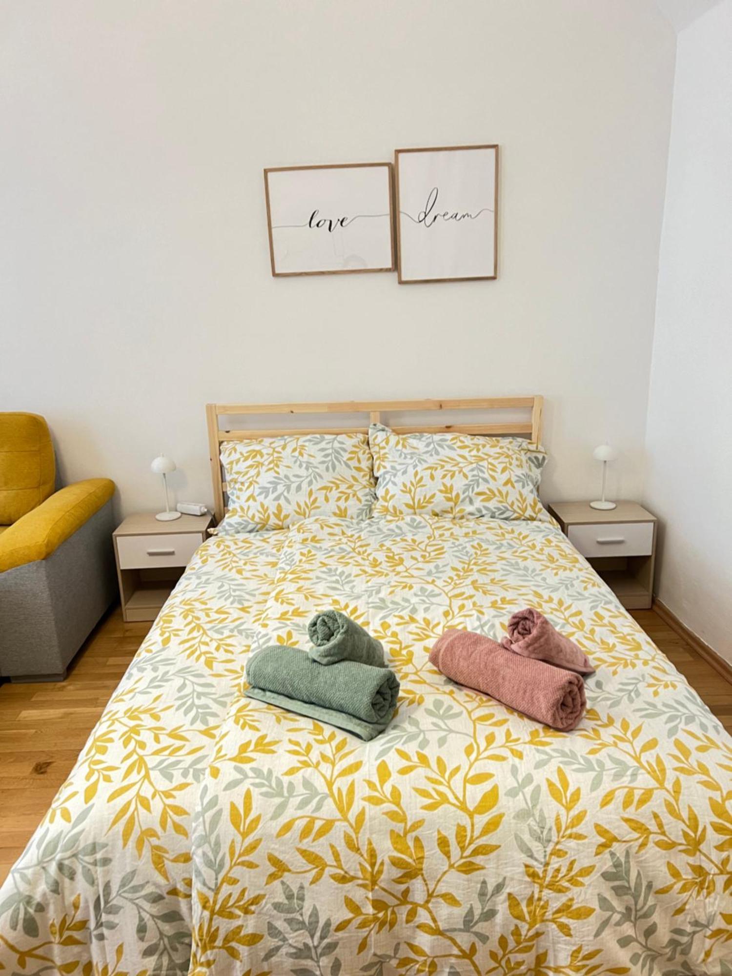 Top Location Bécs Kültér fotó